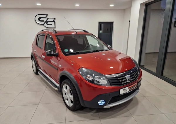 Dacia Sandero Stepway cena 24900 przebieg: 126000, rok produkcji 2010 z Lubniewice małe 211
